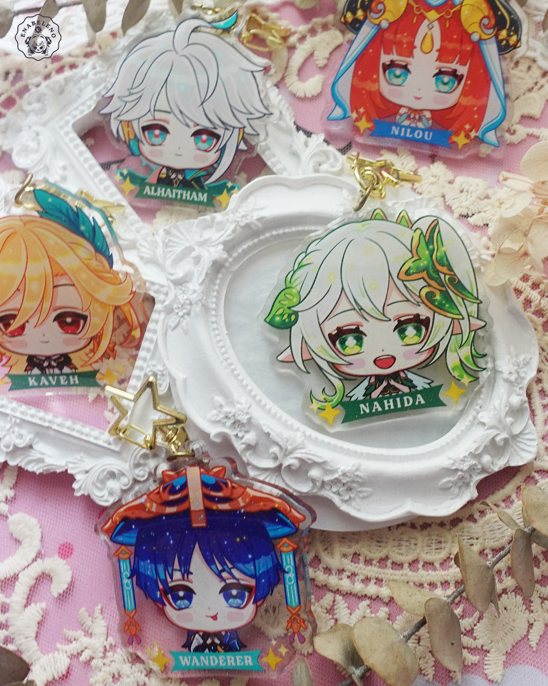 Cute keychains inspired by the game Genshin Impact Sumeru characters in chibi style drawing. Best glitter keychain gift for Travelers and Hoyoverse fans.